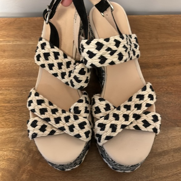 Stylish, Free People platform shoes NWOB - Picture 2 of 8